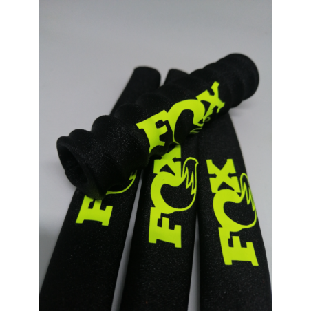 FUNDAS 1/5 PROTECCIONES PARA AMORTIGUADORES EN NEGRO CON DISEÑO AMARILLO FLUOR - Imagen 1