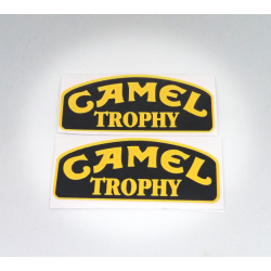 PEGATINA CAMEL TROPHY EN VINILO AMARILLO Y NEGRO TAMAÑO 8CMX3,5CM (2UNI) - Imagen 1