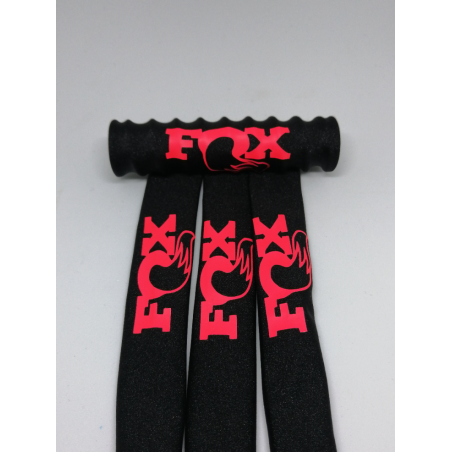 FUNDAS 1/8 PROTECCION AMORTIGUADORES RC  FOX LICRA NEGRA LOGO ROJO FLUOR rcprogranada.com - Imagen 1
