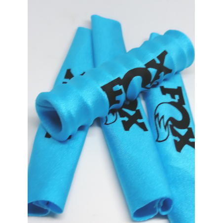 FUNDAS 1/5 PROTECCION AMORTIGUADORES RC  LICRA AZUL FLUOR DISEÑO NEGRO - Imagen 3