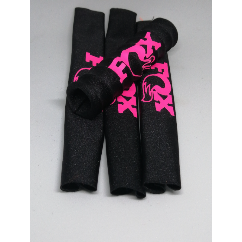 FUNDAS 1/10 PROTECCION AMORTIGUADORES RC LICRA NEGRA DISEÑO ROSA FLUOR - Imagen 2