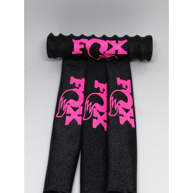FUNDAS PROTECCION AMORTIGUADORES RC 1/8 FOX LICRA NEGRA LOGO ROSA FLUOR rcprogranada.com - Imagen 1