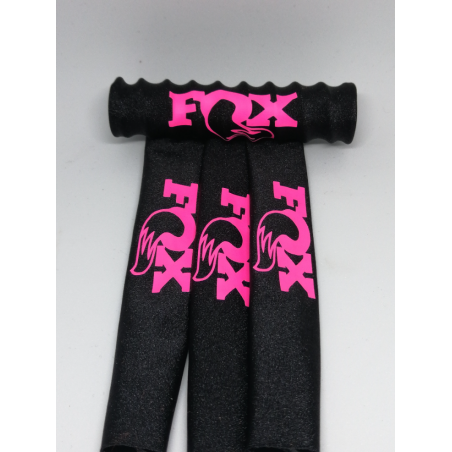 FUNDAS PROTECCION AMORTIGUADORES RC 1/8 FOX LICRA NEGRA LOGO ROSA FLUOR rcprogranada.com - Imagen 1