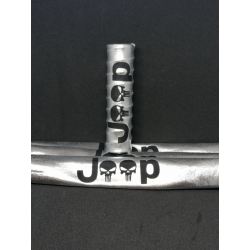 FUNDAS 1/6 AMORTIGUADORES COLOR PLATA LOGO JEEP EN NEGRO rcprogranada.com - Imagen 2
